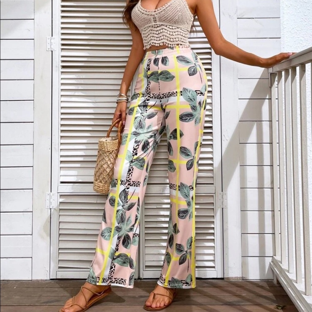 SHEIN Leaf & Leopard Print Pants Size Small NWT